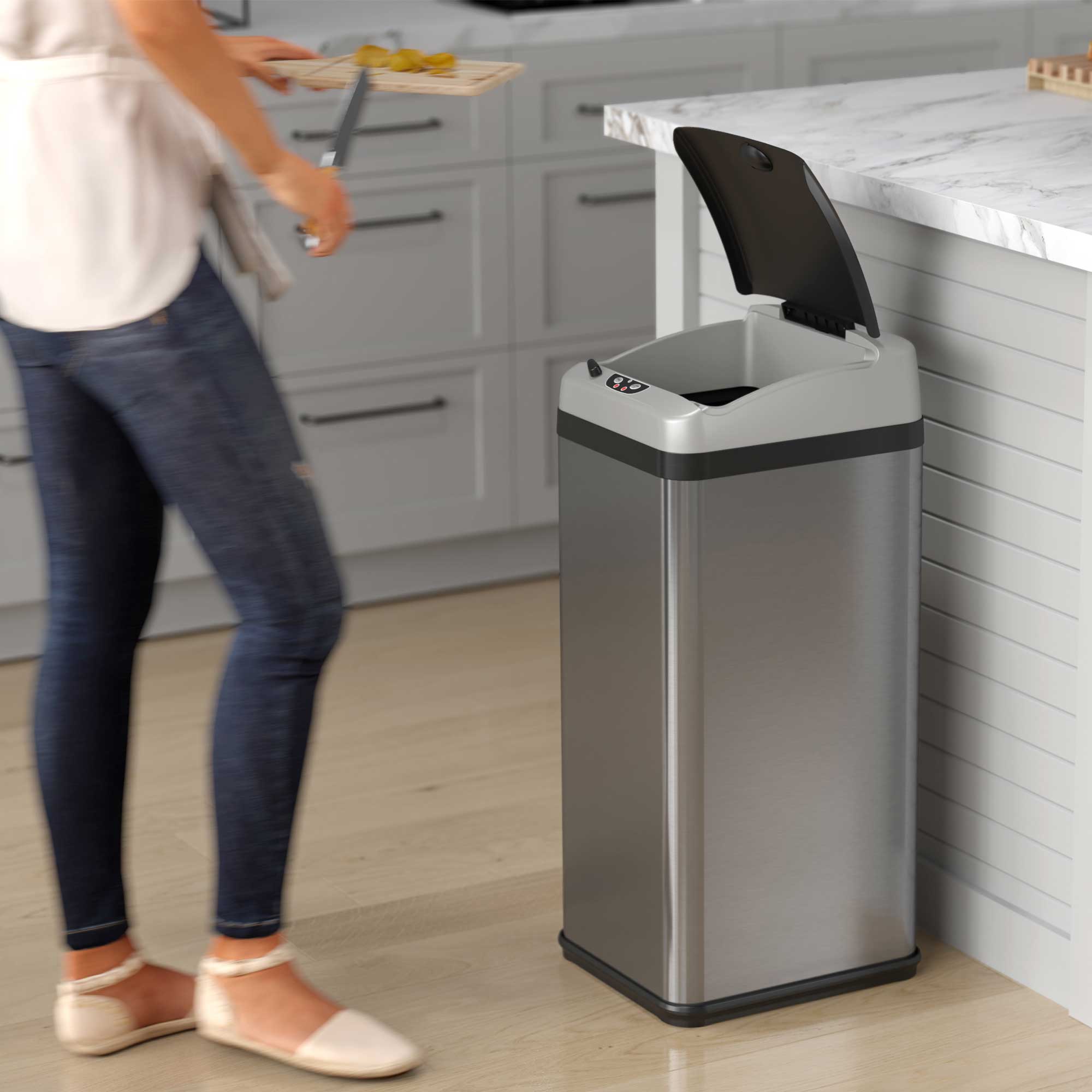 iTouchless Trash Can - Thumbnail 4
